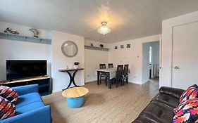 Cozy 2 Bed Townhouse Close To City Walls